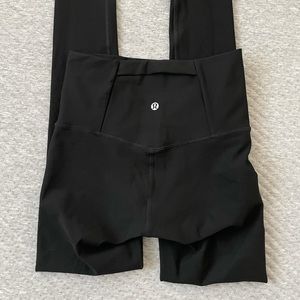 Lululemon leggings size 4. 26” only worn once!